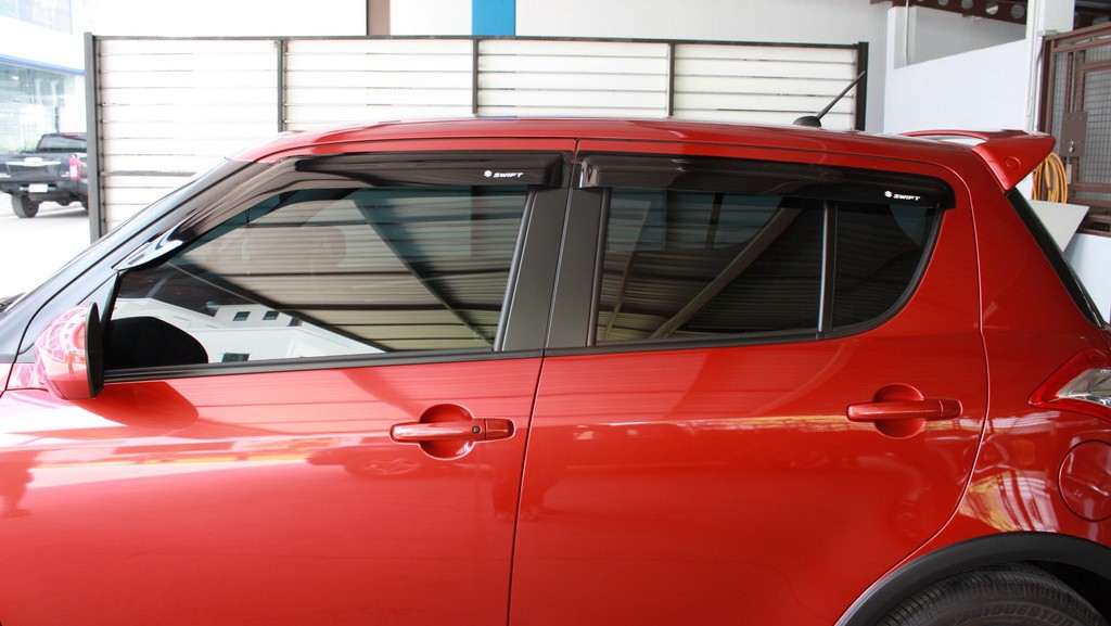 กันสาดประตู