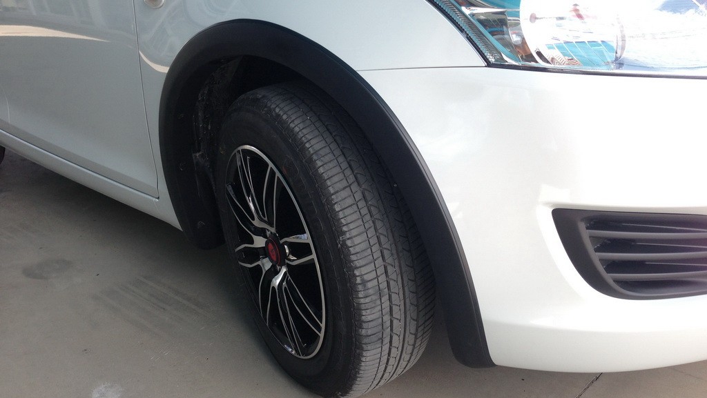 คิ้วล้อ (V.1) 4 ชิ้น