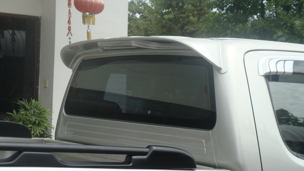 สปอยเลอร์ (หลัง) มีไฟเบรค