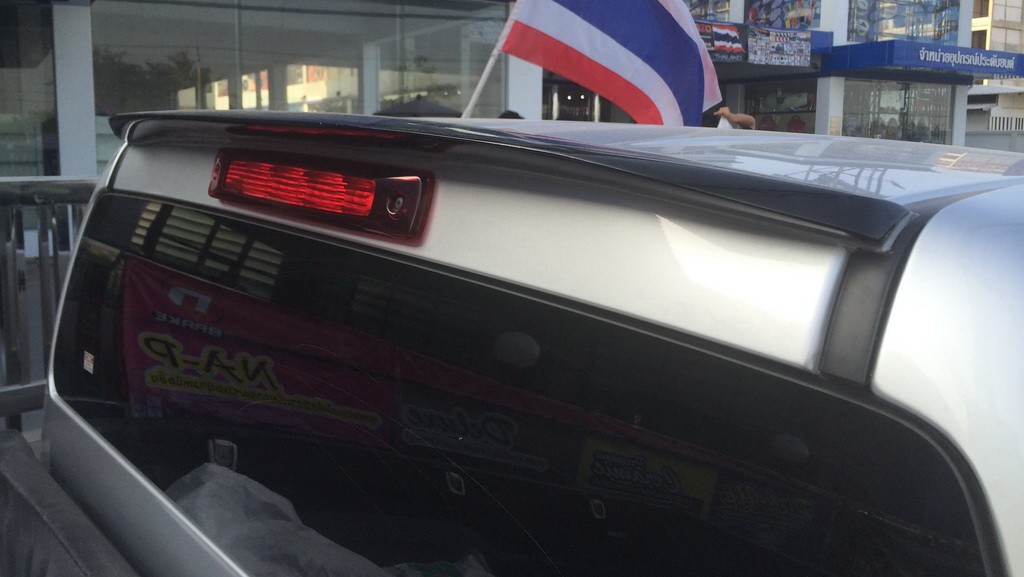 สปอยเลอร์ (หลัง) ทรงแนบ V.4