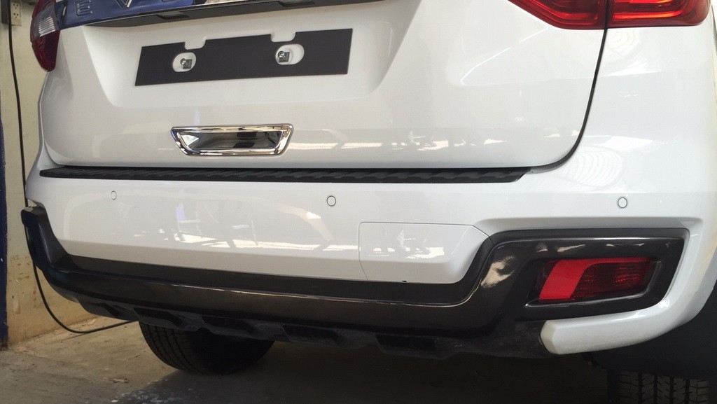 ครอบกันชน (ท้าย)