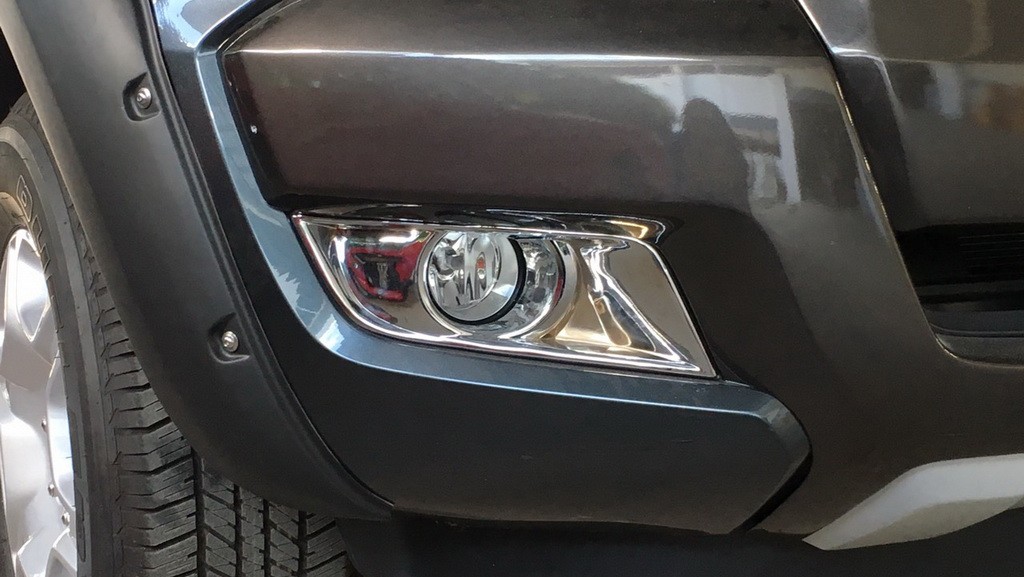 ครอบสปอตไลท์ (รุ่นรอง TOP)