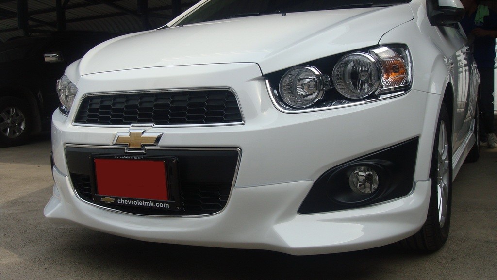 ชุดแต่งรอบคัน ทรง US (4 ชิ้น)  V.2