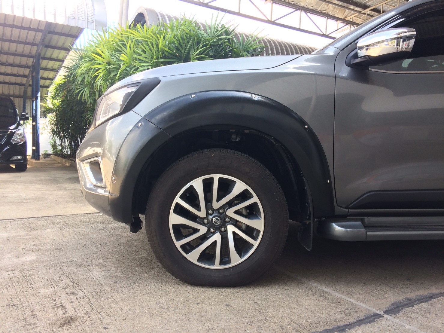 คิ้วล้อ (V.2) 6 ชิ้น 9 นิ้ว มีน๊อต