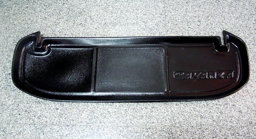 ถาดวางของท้ายรถ