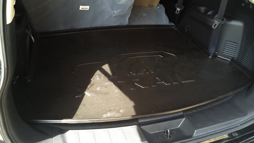 ถาดวางของท้ายรถ (L)