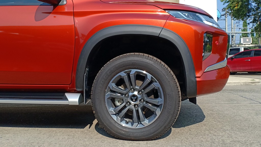 คิ้วล้อ (V.4) 3" 6ชิ้น