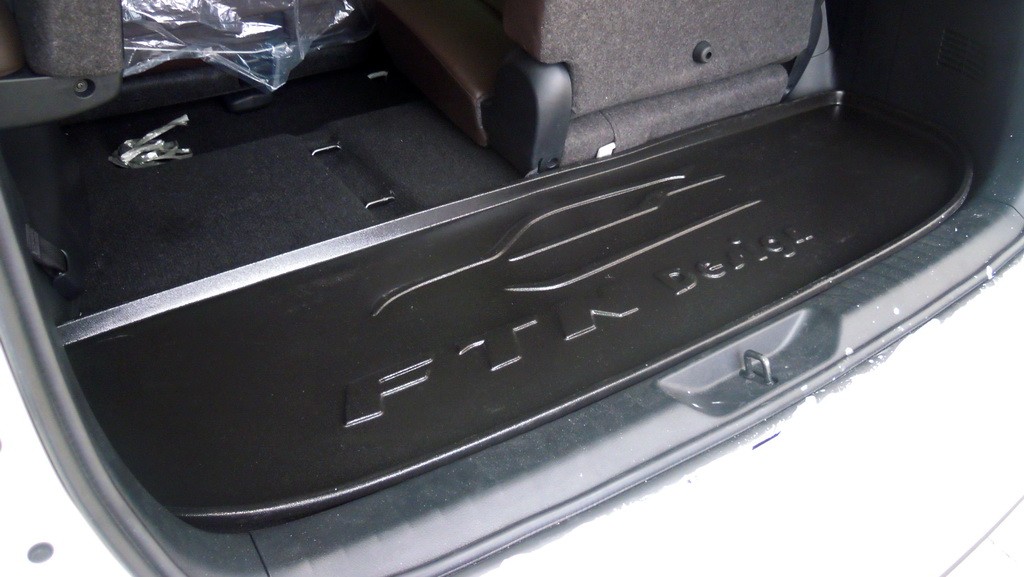 ถาดวางของท้ายรถ (เล็ก)