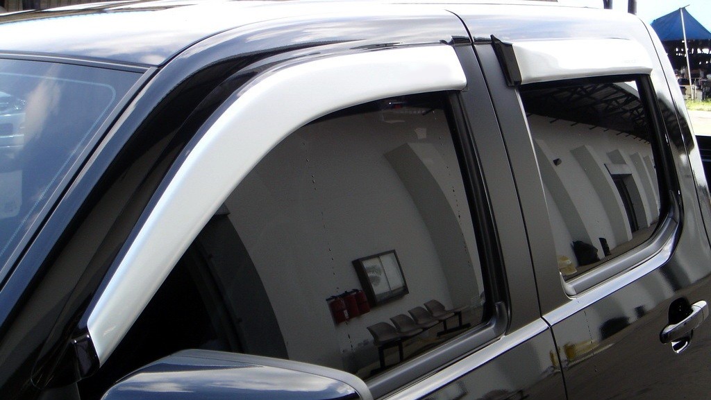 กันสาดประตู