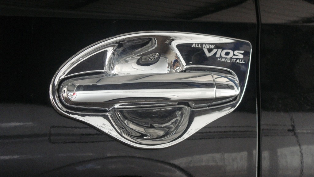 ถาดรองมือเปิดประตู (V.1)