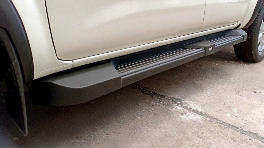 ครอบบันไดข้าง (รุ่น 4 ประตู)