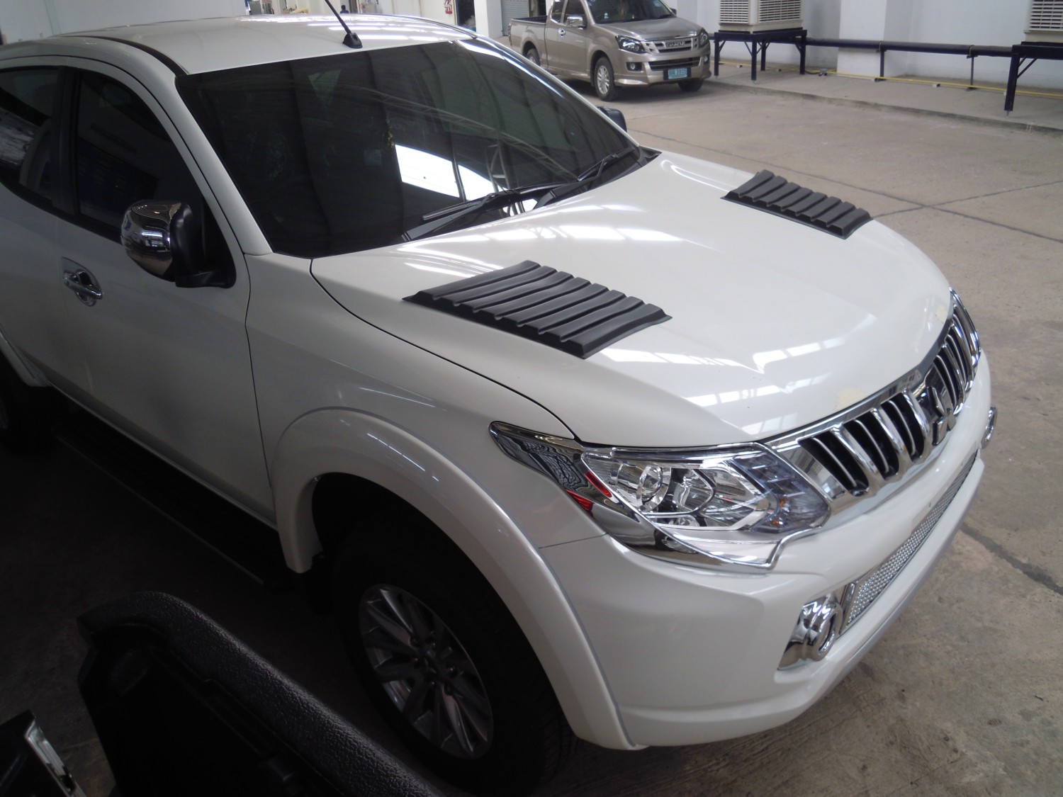 สกู๊ปฝากระโปรงหน้า (2 ชิ้น)