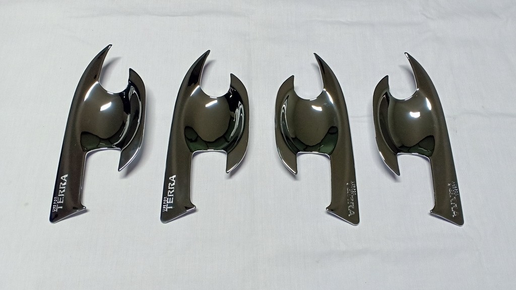 ถาดวางของท้ายรถ