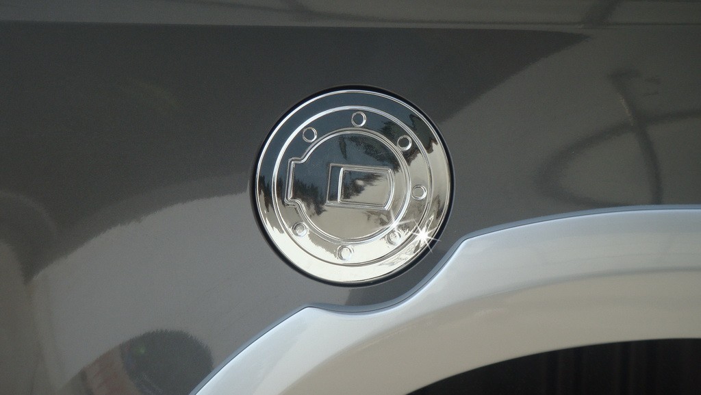 ครอบฝาถังน้ำมัน (สำหรับตัวสูง)