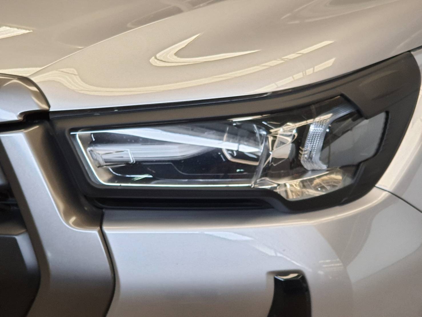 ครอบไฟ (หน้า) รุ่น TOP