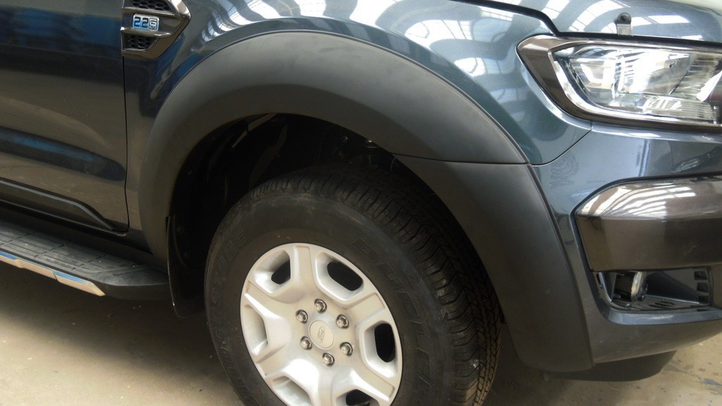 คิ้วล้อ (v.1) 6 ชิ้น 6 นิ้ว ทรงเรียบ แบบติดกาว