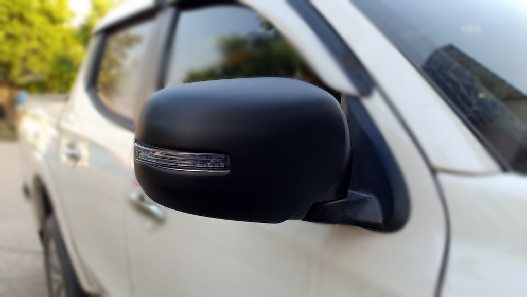 ครอบกระจกมองข้าง (สำหรับปี 2014)