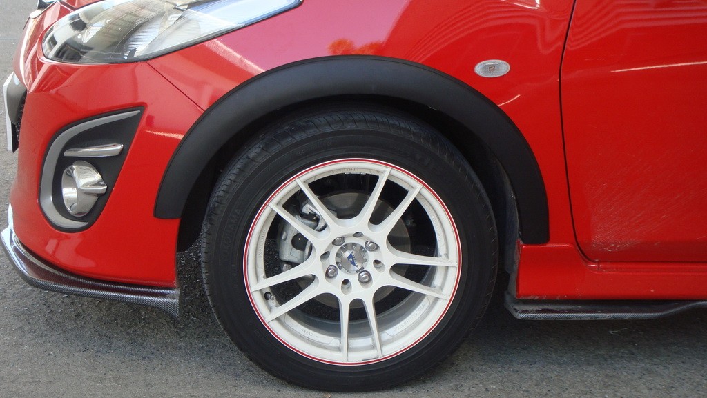 คิ้วล้อ (4 ชิ้น)