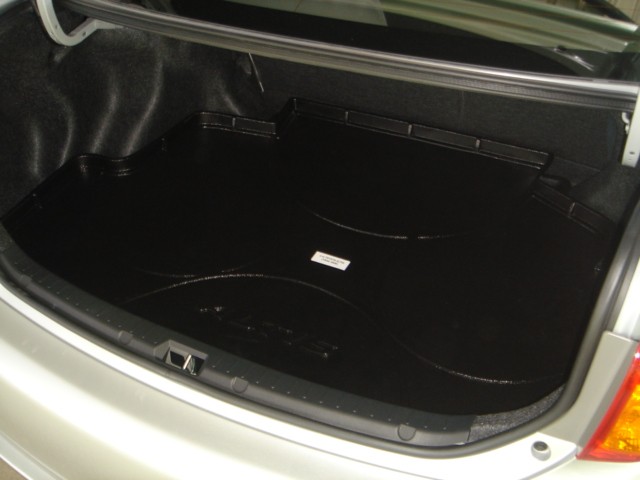 ถาดวางของท้ายรถ