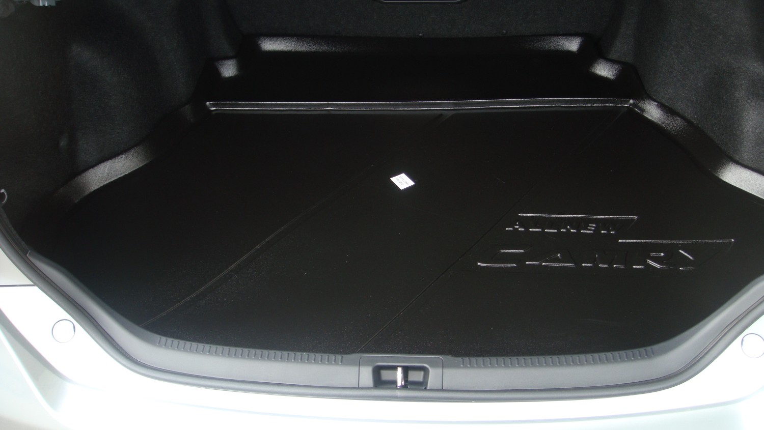 ถาดวางของท้ายรถ