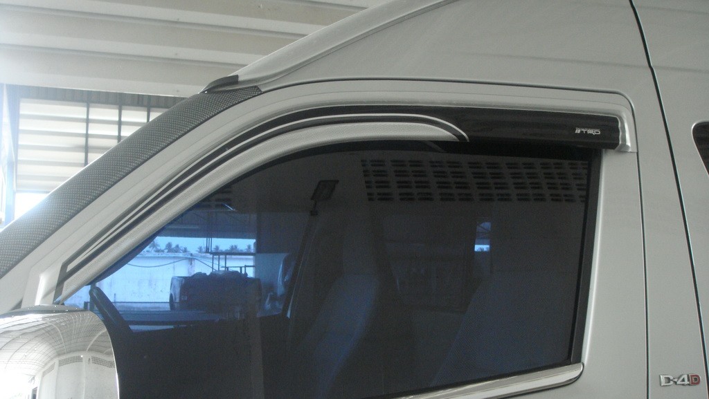 กันสาดประตู (ทรง TRD)