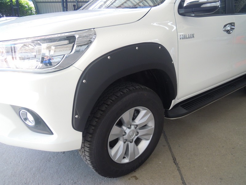 คิ้วล้อ (V.3) มีน๊อต (ยกสูง) 4WD