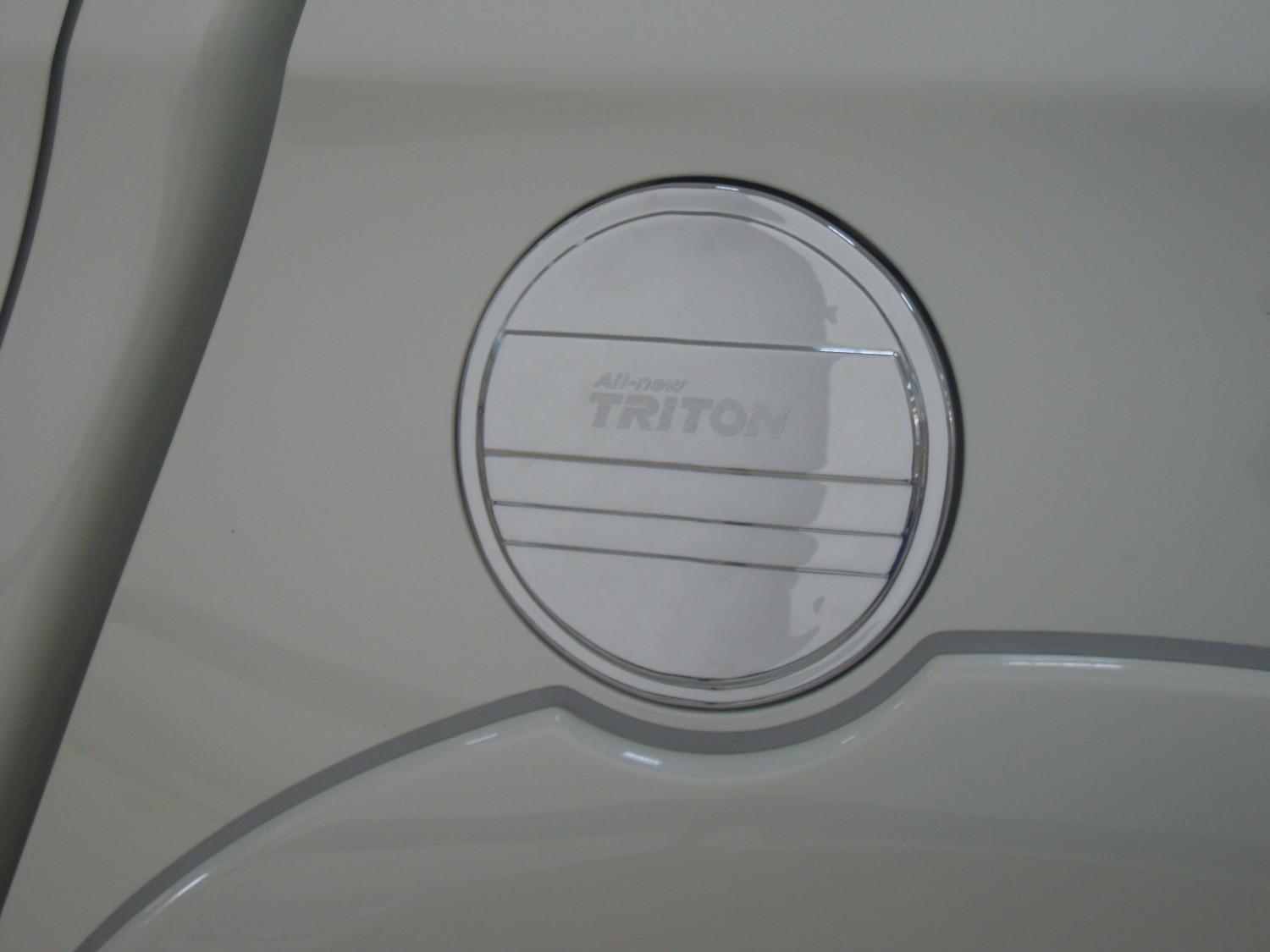 ครอบฝาถังน้ำมัน (รุ่น 4 ประตู)