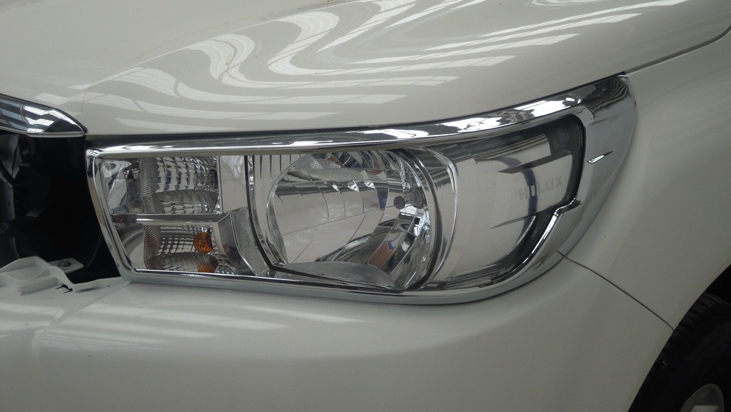 ครอบไฟ (หน้า) รุ่นรองท๊อป